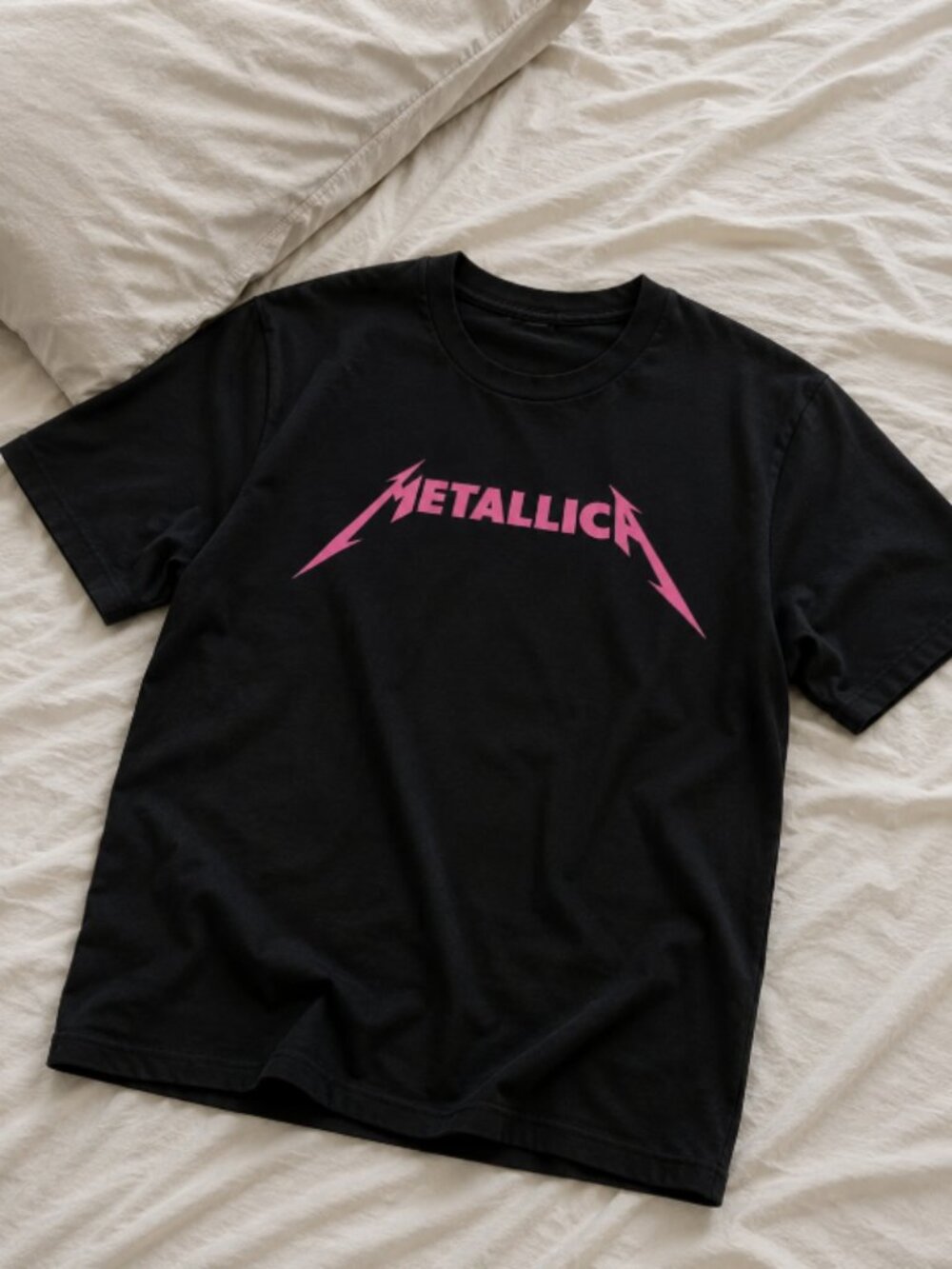Metallica M72 World Tour 2026 Pink Scary Guy Graphic T-shirt Unisex - Picture 1 of 2